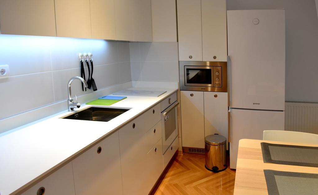 Apartment Exclusive อูชิเซ ภายนอก รูปภาพ