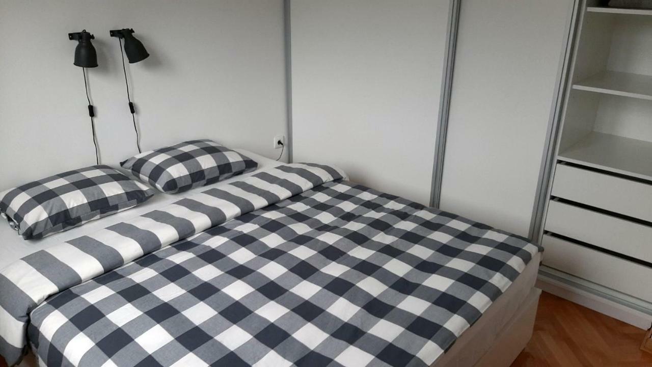 Apartment Exclusive อูชิเซ ภายนอก รูปภาพ